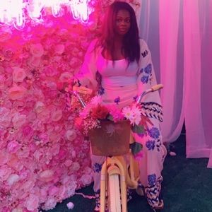 Meet your Posher, Monique